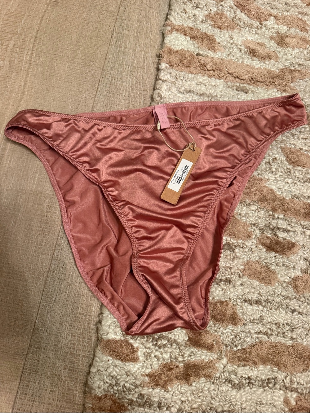 Set of 3 NWT Skims Sz L panties - Picture 5 of 7